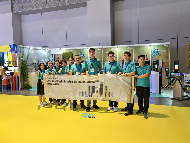 上海展会02.jpg